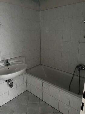 FER 33 3ML.jpg - 3 Zimmer Etagenwohnung in Lohfelden