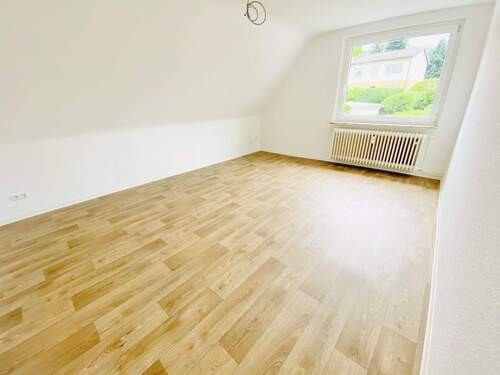 Schlafzimmer - 3 Zimmer Etagenwohnung zur Miete in Uslar