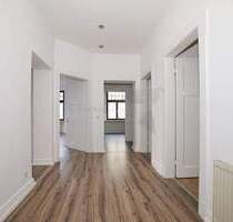 Romantische 4-Raum-Altbauwohnung mit Einbauküche und Einbauschränken - Zwickau Innenstadt