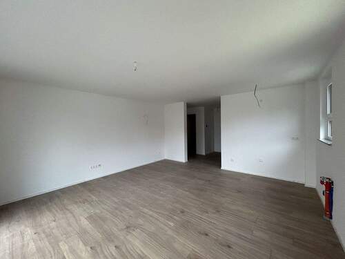 Wohnzimmer - 4 Zimmer Etagenwohnung zur Miete in Gundelsheim / Höchstberg