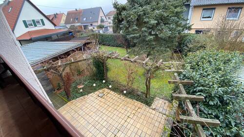 Blick Terrasse und Garten - 