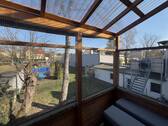 Blick vom überdachten Balkon - 