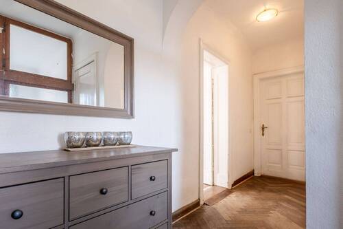 Flur im Obergeschoss - Mehrfamilienhaus, Wohnhaus mit 327,50 m&sup2; in Neuenhagen bei Berlin zum Kaufen