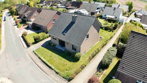 Einfamilienhaus von oben - 6 Zimmer Einfamilienhaus in Bersenbrück