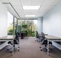 All-inclusive-Zugang zu professionellen Büroräumen für 3 Personen in Regus Hammfelddamm - Neuss