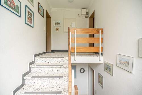 Treppenhaus - Etagenwohnung mit 74,40 m² in Bad Zwischenahn zum Kaufen