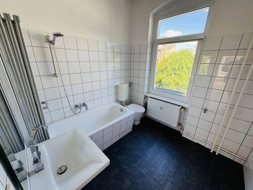 Bad - 2 Zimmer Etagenwohnung in Berlin