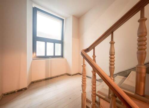 Treppenhaus - Etagenwohnung mit 36,60 m² in Berlin zur Miete