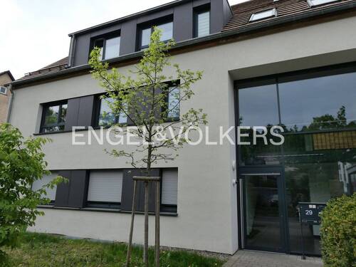 Hauseingangseite - 3 Zimmer Etagenwohnung zum Kaufen in Tübingen