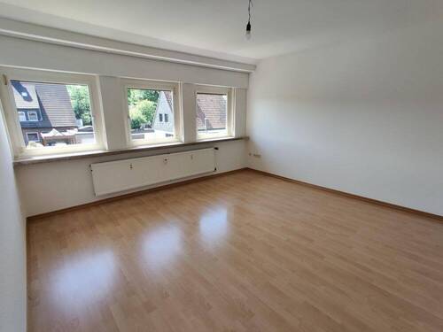 Wohnzimmer - 3 Zimmer Etagenwohnung zur Miete in Bielefeld