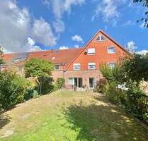 Geräumiges Reihenhaus + Ausbaureserve mit idyllischem Garten in SeelzeLathwehren