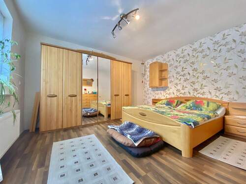 Schlafzimmer OG - 