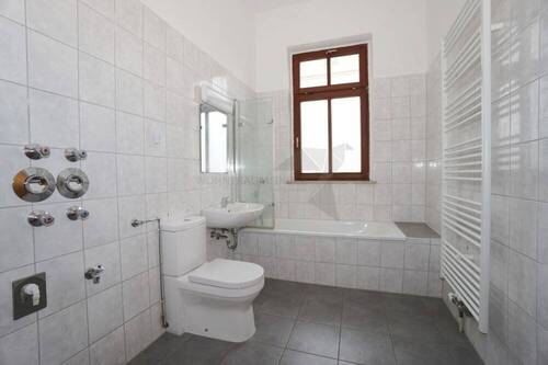 Badezimmer - Etagenwohnung mit 63,00 m&sup2; in Zwickau zur Miete