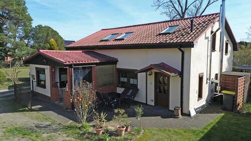 Haupthaus mit Ferienwohnung - 9 Zimmer Mehrfamilienhaus, Wohnhaus zum Kaufen in Zempin