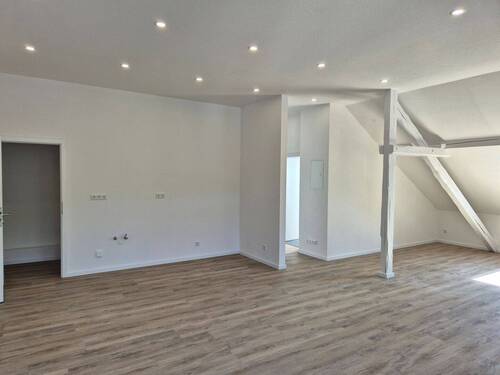 Küchenbereich mit Abstellraum - Etagenwohnung mit 87,60 m² in Bad Neuenahr-Ahrweiler zur Miete