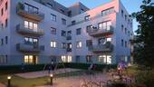 Hofansicht - Wohnen unter Bäumen: PS96 3-Zimmer mit Balkon & ruhiger Hoflage