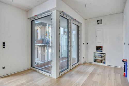 Küche u. Balkon - 2 Zimmer Etagenwohnung in Bonn