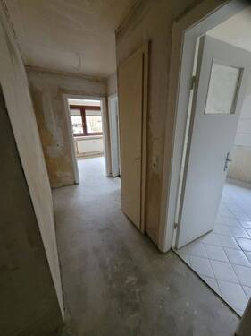 Einblick Flur - 2 Zimmer Etagenwohnung zur Miete in Hamburg