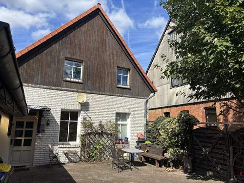 Rückansicht vom Innenhof - 6 Zimmer Einfamilienhaus zum Kaufen in Lüchow