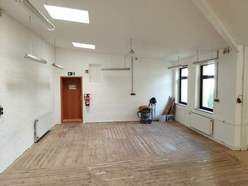 IMG_20250428_170030.jpg - * !!!!!!!!!!!!!!!!!!!!! Atelier- Lagerhalle-Produktionsstätte- DAS HABE ICH GESUCHT !!!!!!!!!!!!!!!!!!!!! *