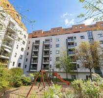 Attraktive 2-Zimmer-Wohnung mit Balkon, Aufzug und Keller in zentraler Lage von Stuttgart