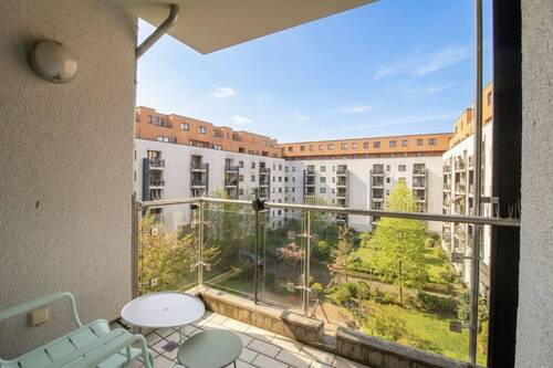 Balkon - 2 Zimmer Etagenwohnung zum Kaufen in Stuttgart