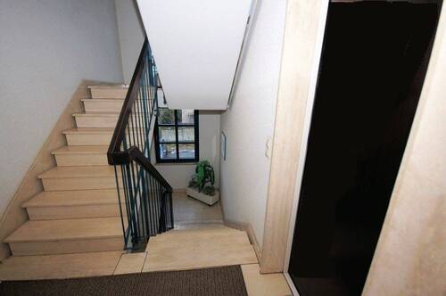 Vor der Wohnungstür (1).JPG - 