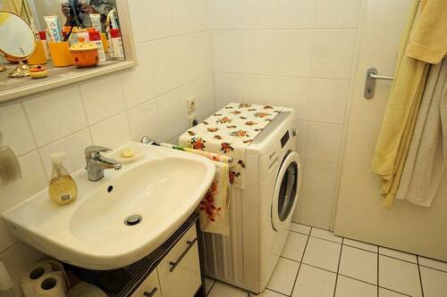 Bad (2).jpg - 2 Zimmer Etagenwohnung in Werder (Havel)