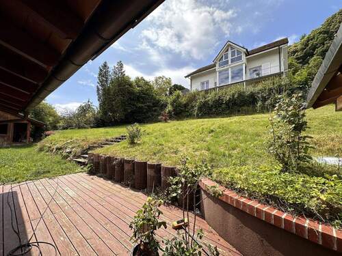 Garten von der Terrasse aus - 