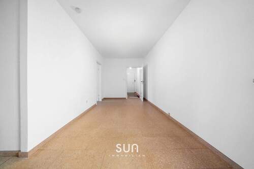 GROSSZÜGIGER ESSBEREICH - 