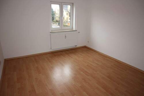 DG Bad mit Wanne + Fenster Balkon !