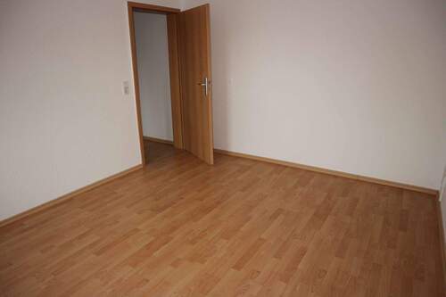 Wohnzimmer - 2 Zimmer Etagenwohnung in Chemnitz