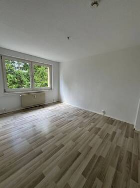 Zimmer 2 - 