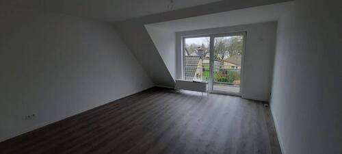 Wohnzimmer Süden - 3 Zimmer Etagenwohnung zur Miete in Bremen Grohn