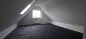 Dachzimmer - 3 Zimmer Etagenwohnung in Bremen Grohn