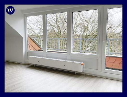 helles Wohnzimmer - °NEU°NEU°NEU 2 Zimmer mit Balkon + NEUES Bad, NEUER Boden, NEUE Wände, separate Küche, guter Schnitt