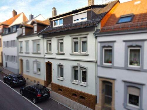 Hausansicht - Einfamilienhaus in Pirmasens