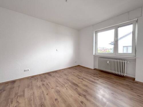 Zimmer 2 - 
