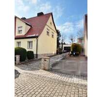 !!! Modernisierte Doppelhaushälfte in sehr interessanter Lage !!! - Naumburg (Saale)