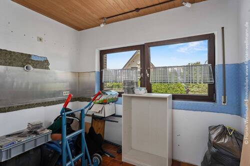 Küche 7,39 m² - Mehrfamilienhaus, Wohnhaus mit 196,40 m² in Bücken zum Kaufen