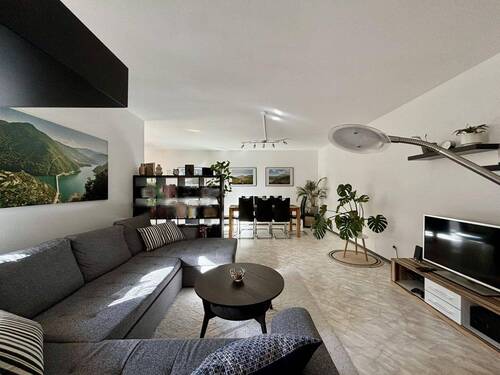 Wohnzimmer - 2 Zimmer Etagenwohnung zum Kaufen in Balingen