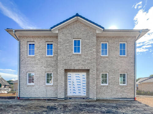 Beispiel-Abbildung mit Sonderleistung - Mehrfamilienhaus, Wohnhaus mit 153,00 m² in Wacken zum Kaufen