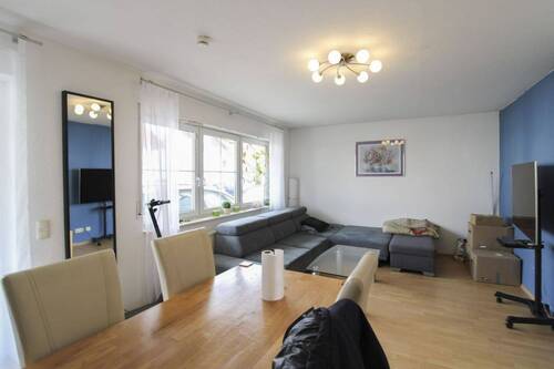 Wohnzimmer - 3 Zimmer Etagenwohnung in Gießen