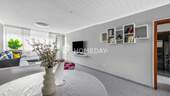Wohnzimmer 1 - Helle 3-Zimmer-Etagenwohnung mit Loggia