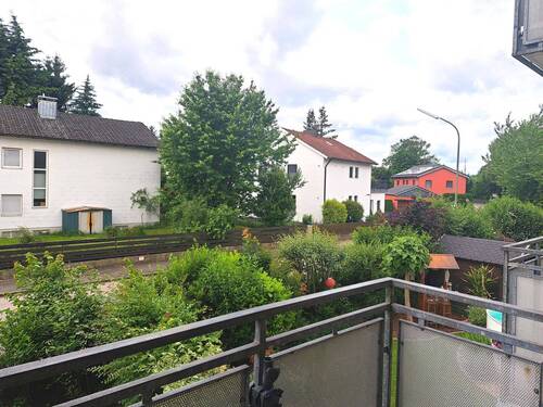 Ausblick vom Balkon - 3 Zimmer Etagenwohnung zum Kaufen in Schrobenhausen