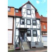 Provisionsfrei - Geräumiges und charmantes Einfamilienhaus im Ortskern von Nieste