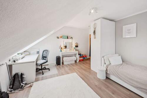 backbone_569193-A_007_HD.jpg - Etagenwohnung mit 90,00 m&sup2; in Haibach zum Kaufen