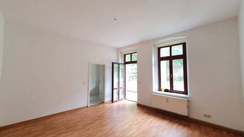 20220906_111440 - ruhige 2- Raumwohnung mit Balkon und Fahrstuhl in der Südstadt !