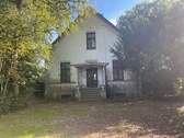 Zufahrt - 8 Zimmer Einfamilienhaus in Neuenhaus