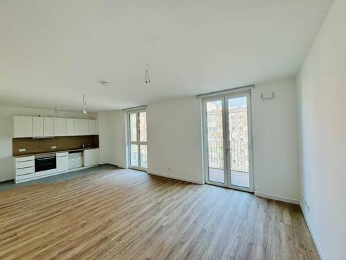 Wohnen / Essen - 2 Zimmer Etagenwohnung in Berlin